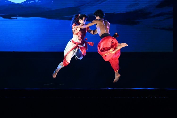 ଚିତ୍କାର ବି ହୋଇପାରେ ଚମତ୍କାର ସଙ୍ଗୀତ : ଧଉଳି-କଳିଙ୍ଗ ଉତ୍ସବର ପ୍ରଥମ ସନ୍ଧ୍ୟା