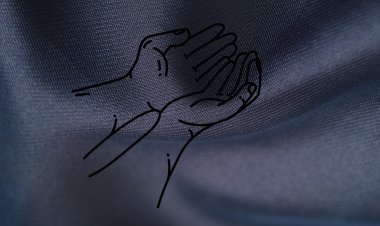 ନିର୍ଧନ କାହିଁକି ହେଲୁରେ ମନୁଆ