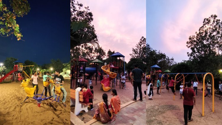 ମଧୁସୂଦନ ଦାସ ପାର୍କରେ  ସନ୍ଧ୍ୟା