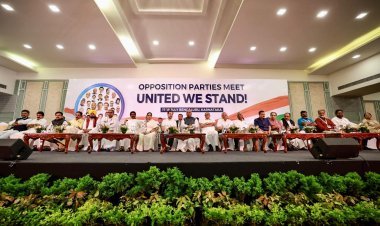 ଇ-ଣ୍ଡି-ଆର ଗଣତନ୍ତ୍ର ବନାମ ଏନଡିଏର ଦରବାର